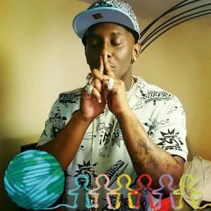 Meet your Posher, Cee